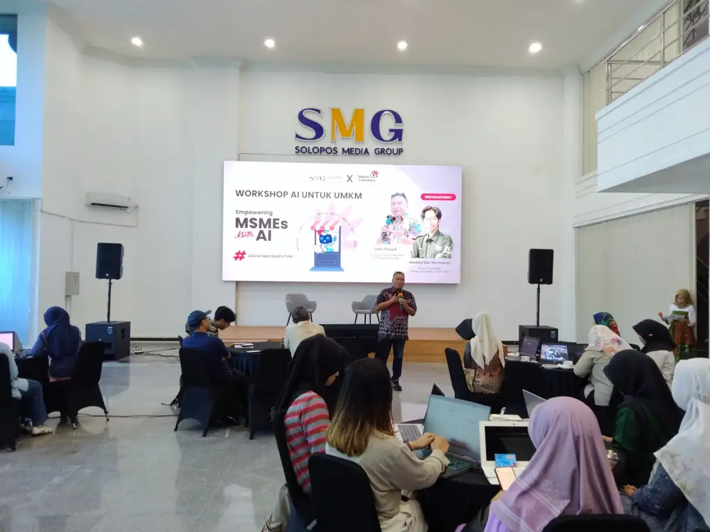 Telkom Ajak Pelaku UMKM Solo Cerdas Manfaatkan AI